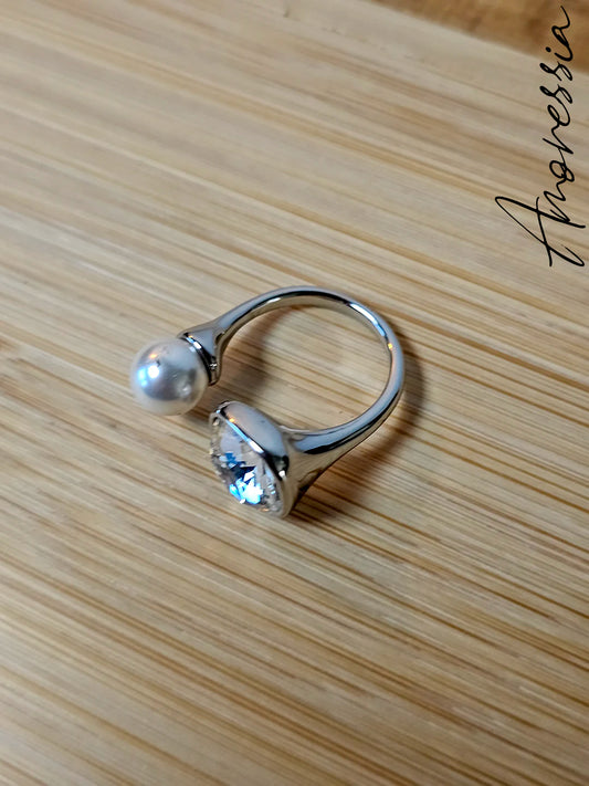 Bague Argentée ouverte- strass carré & perle blanche