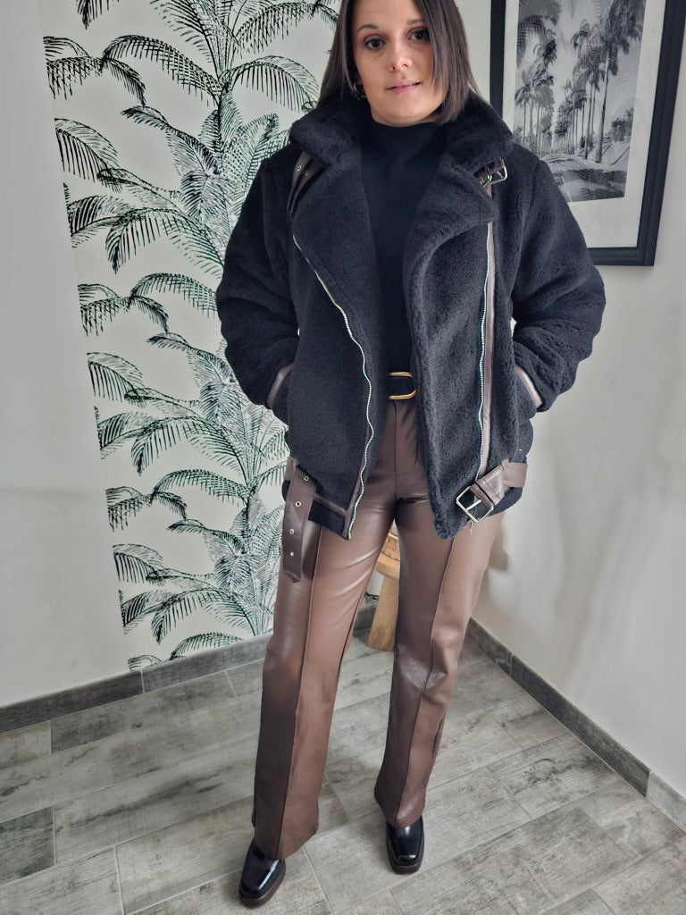 Pantalon Jules — Pantalon Droit Femme photo lifestyle