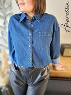 Chemise en Jean — Chemise Denim Coupe Droite Femme photo portée
