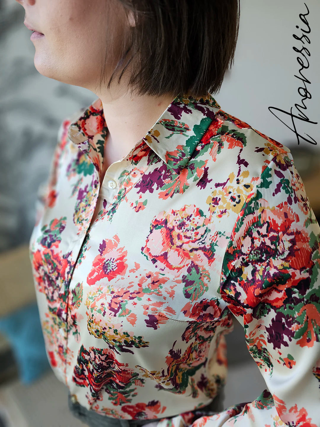 Chemise Jade — Chemise Verte Légère Femme photo portée