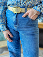 Jean bleu — Jean Bleu Coupe Droite Femme vue dos
