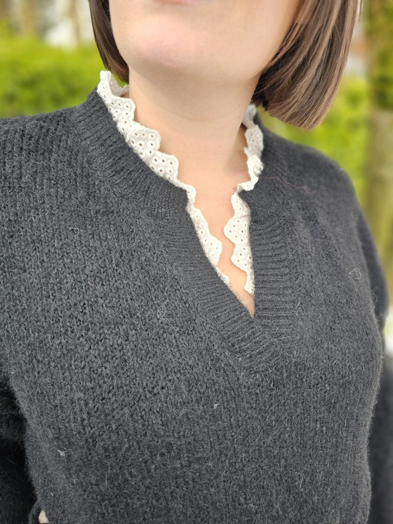 Pull Robe Emy — Pull Robe Maille Femme photo lifestyle