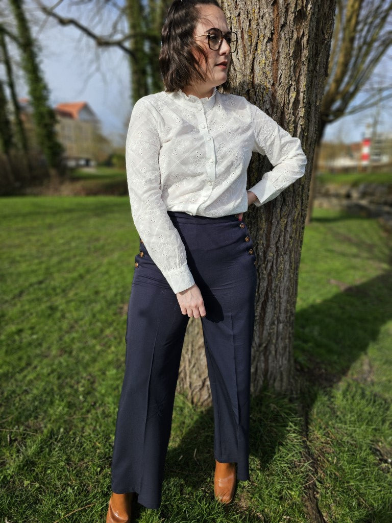 Pantalon Marine — Pantalon Bleu Marine Femme photo portée