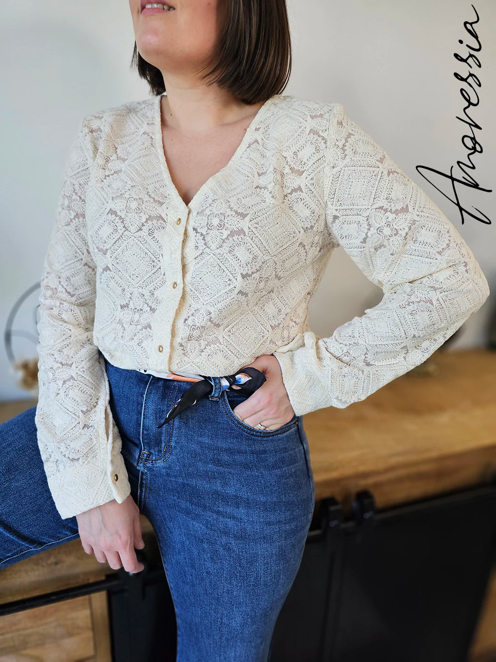 Blouse Liloo — Blouse Beige Manches Longues Col V Femme