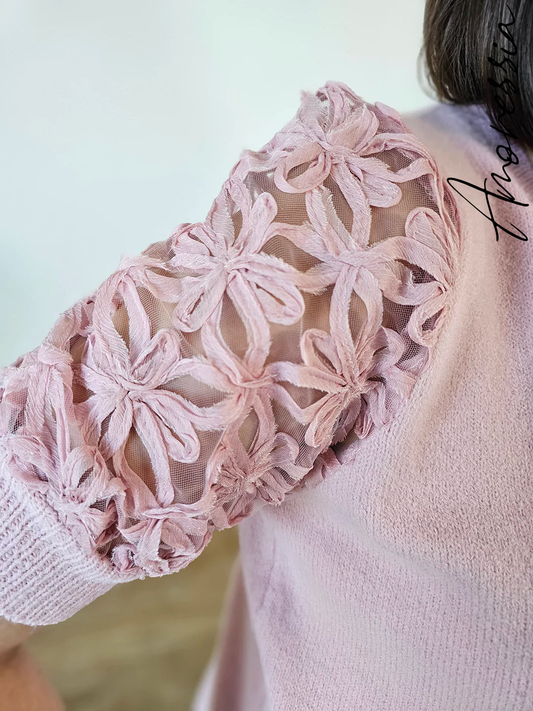 Pull Camelia — Pull Léger Femme photo portée