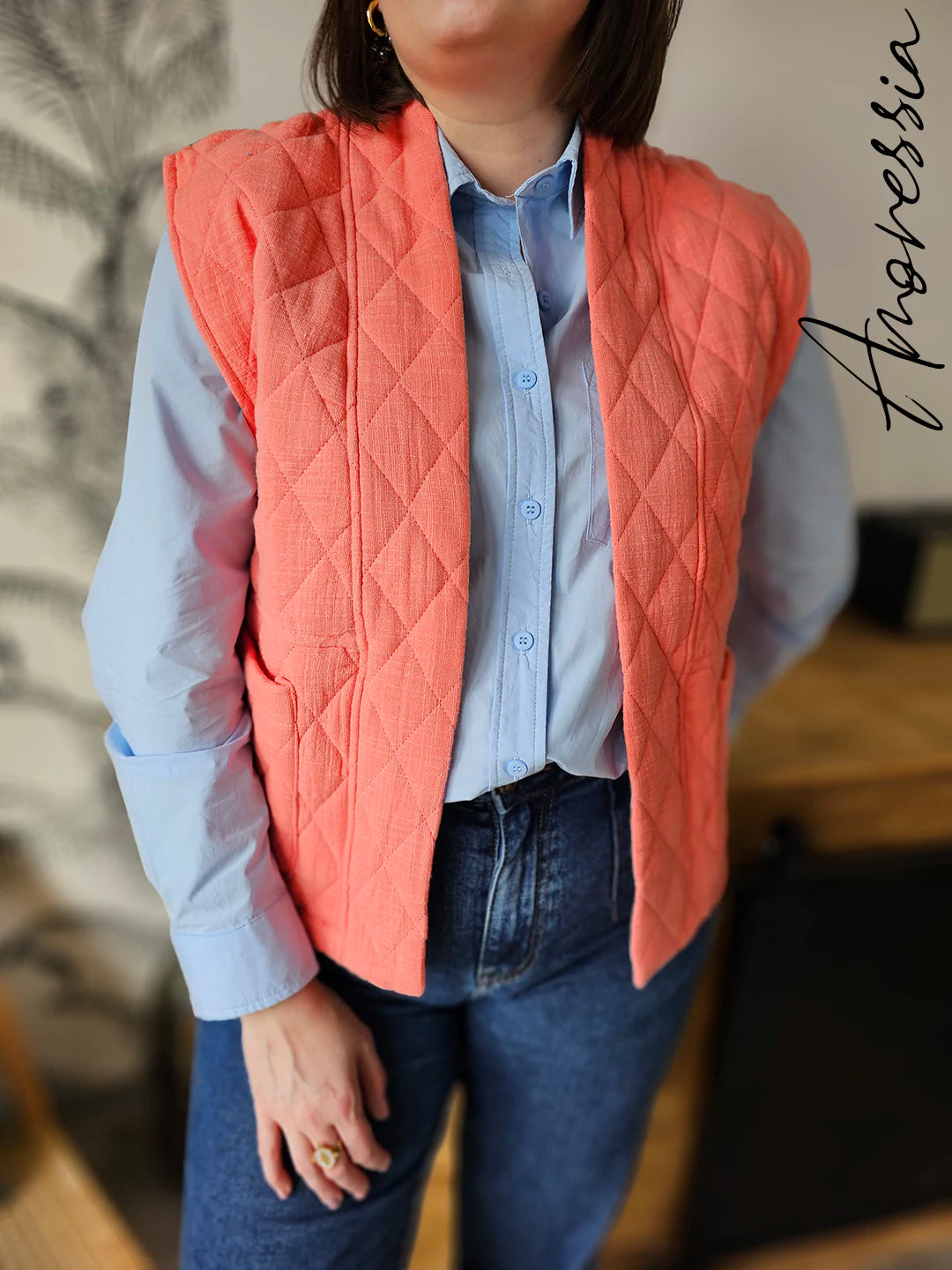 Gilet Arancia — Gilet Orange Ouvert Femme photo portée
