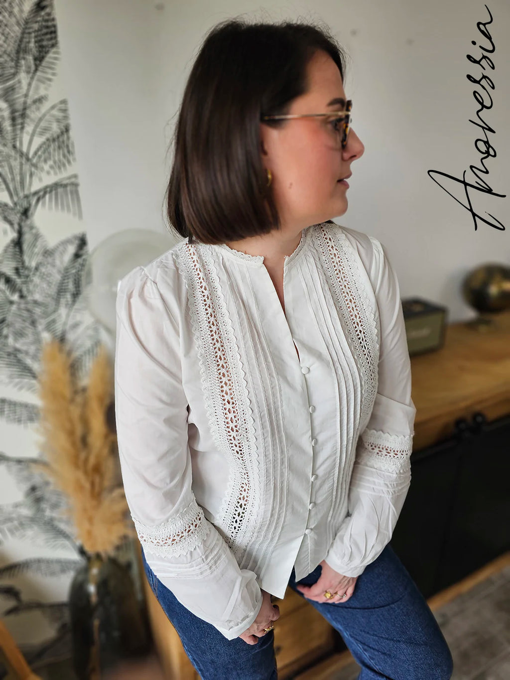 Chemise Bianco — Chemise Blanche Légère Femme photo portée
