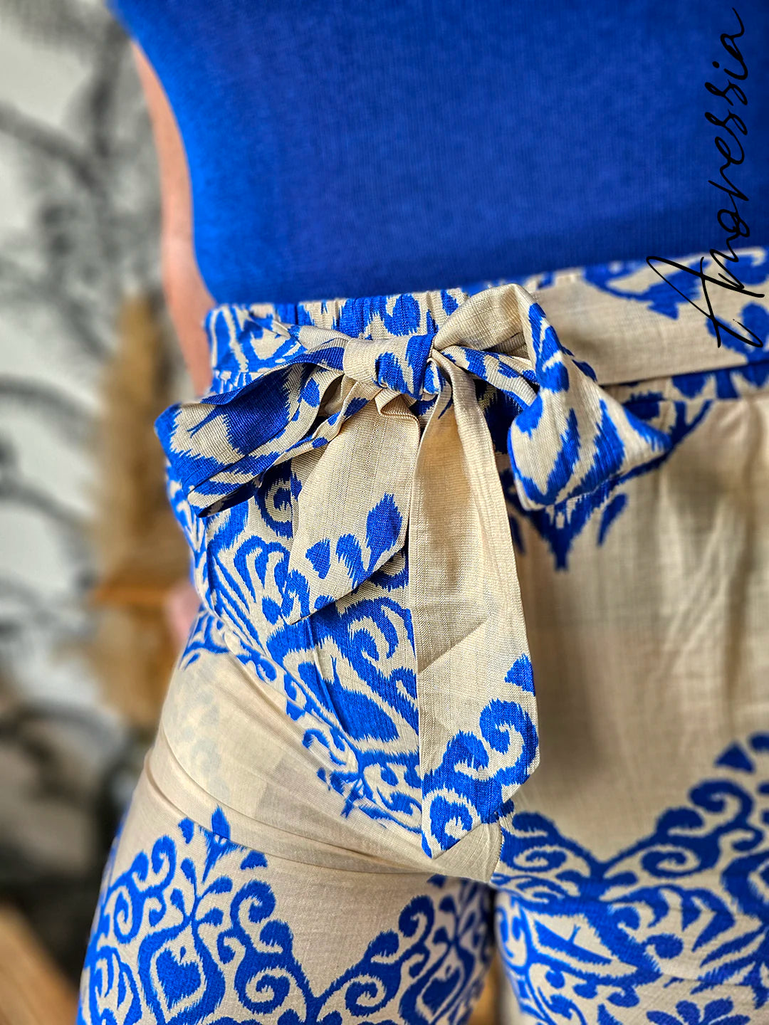 Pantalon Floris — Pantalon Large Femme photo portée