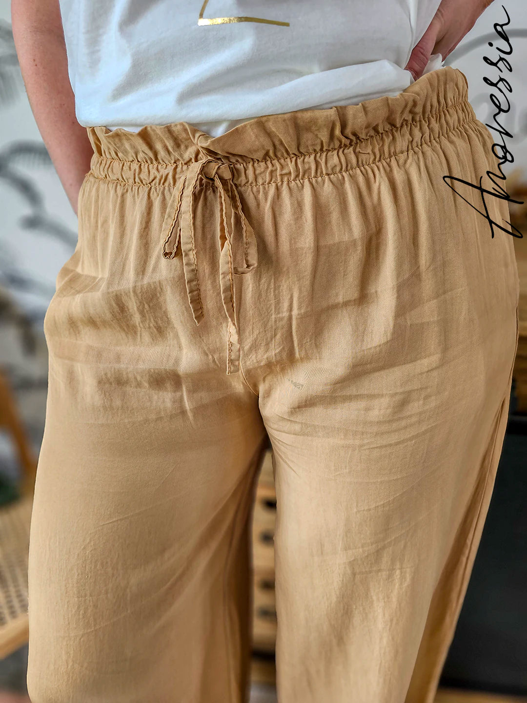 Pantalon Hélie Camel — Pantalon Camel Élégant Femme vue détail