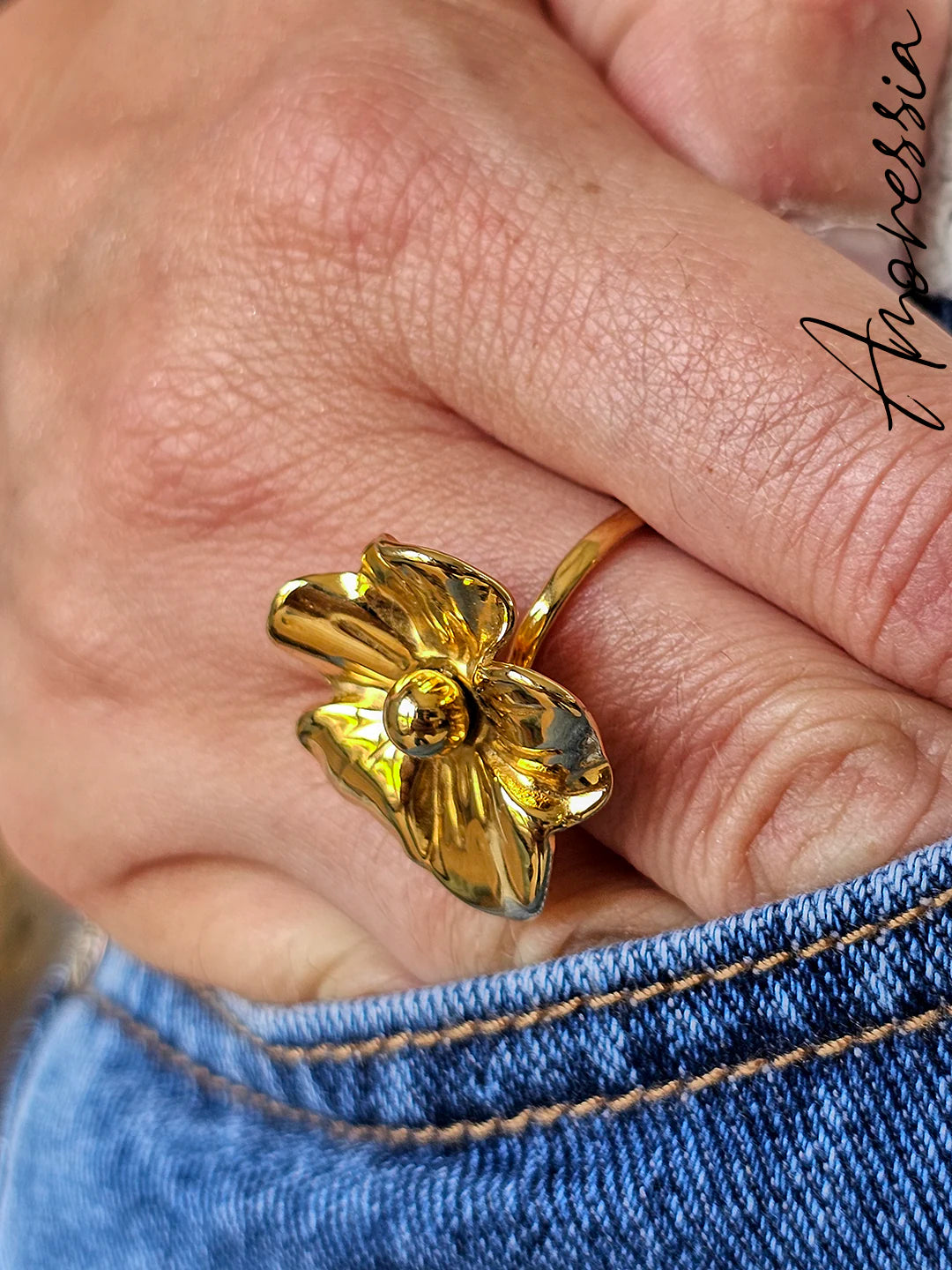 Bague Fleur — Bague Fleurie Dorée Femme vue détail