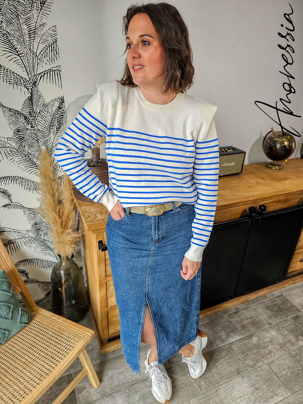 Jupe longue en jean — Jupe Longue Denim Femme photo lifestyle