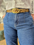Jean mom fit — Jean Mom Fit Taille Haute Femme photo portée