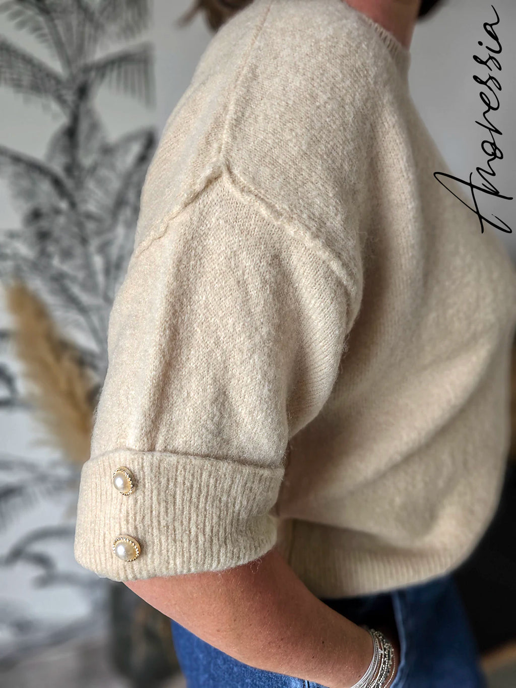 Pull Victoria beige — Pull Beige Femme photo portée