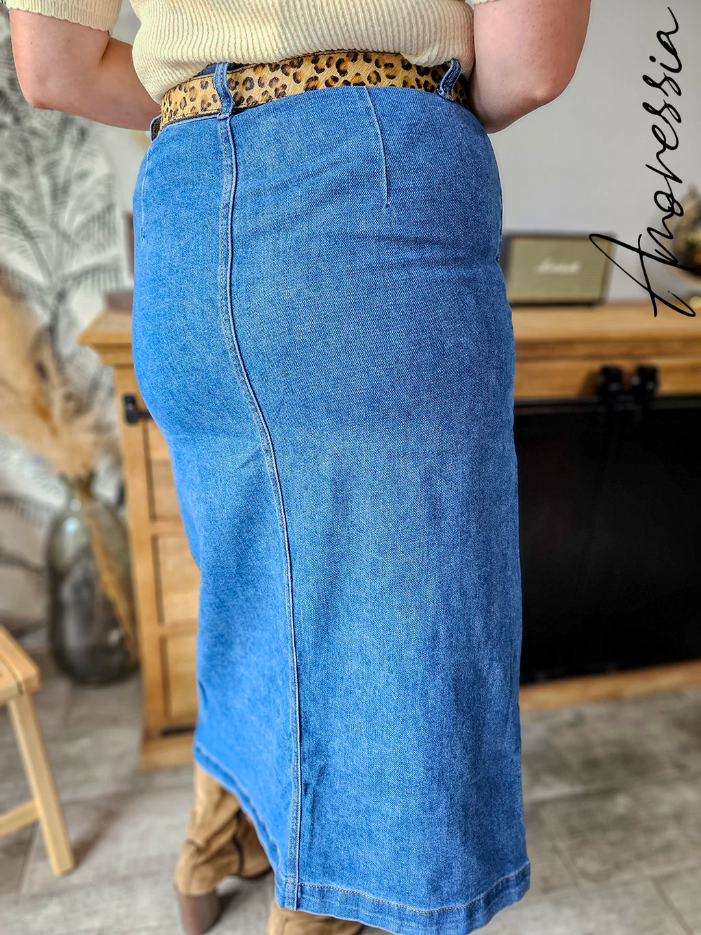 Jupe Longue Jean Estee — Jupe Longue Denim Boutonnée Femme photo lifestyle