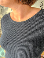 Pull Vanilla Anthracite — Pull Maille Manches Courtes Anthracite Femme photo lifestyle