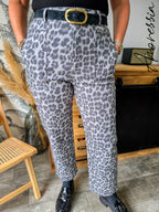 Jean Mom Léopard Gris — Jean Carotte Imprimé Léopard Femme