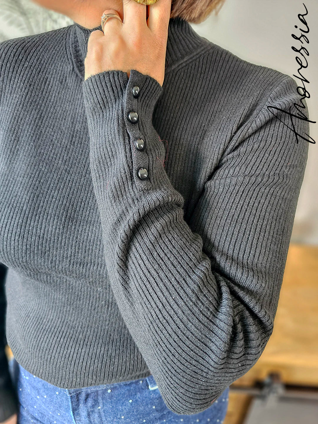 Pull Monica Noir — Pull Léger Noir Boutons Manches Femme autre vue