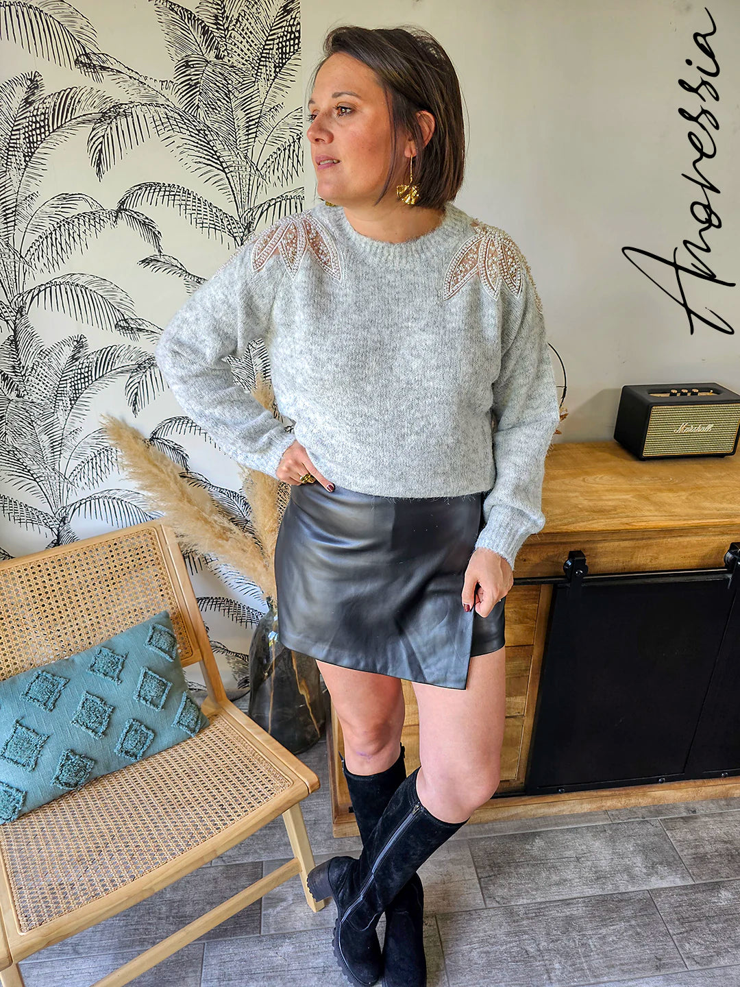 Jupe Short Simili Noir — Jupe Short Simili Cuir Noir Femme vue dos
