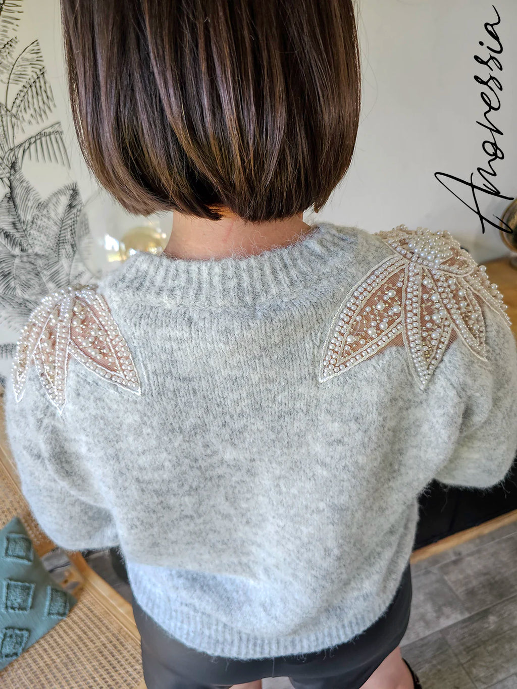 Pull Pia Gris — Pull Gris Clair Manches Longues Épaules Transparentes Femme vue dos