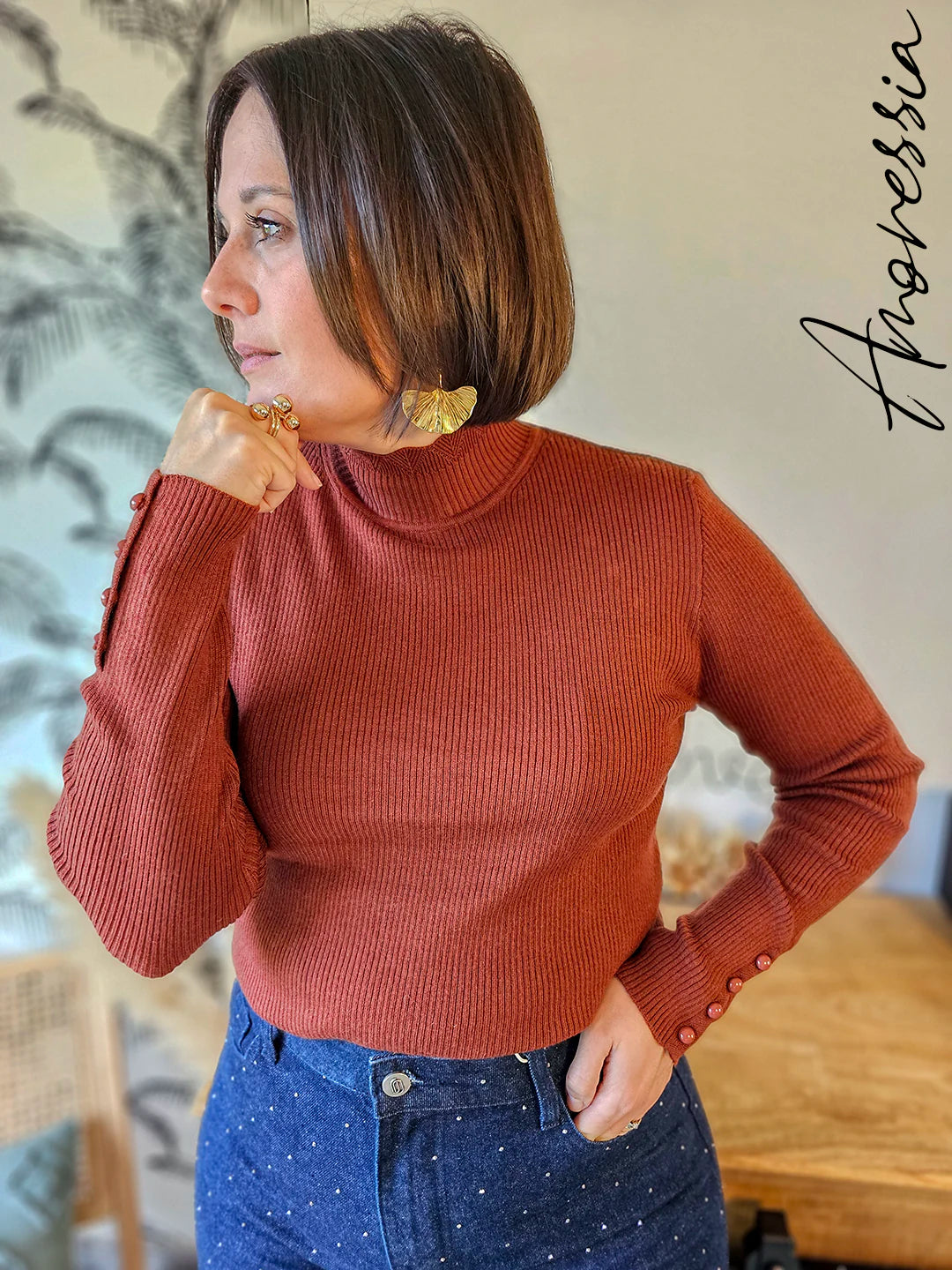Pull Monica Rouille — Pull Léger Rouille Boutons Manches Femme photo portée