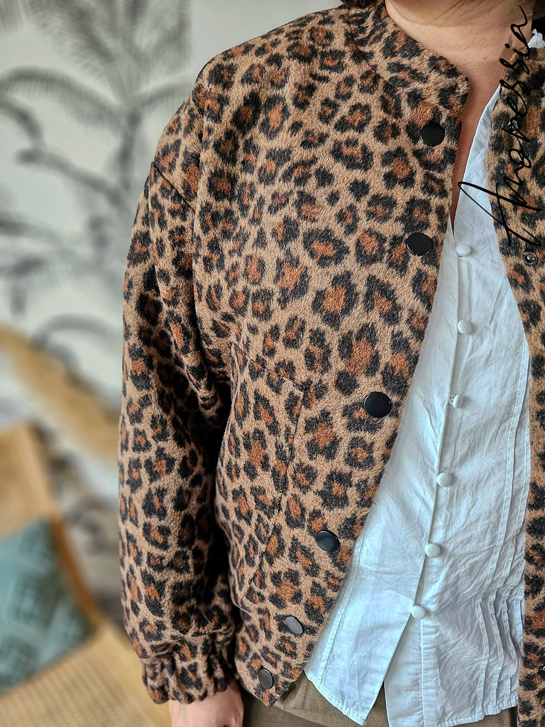 Veste Léopard Bombers — Veste Bombers Léopard Resserrée Taille Femme
