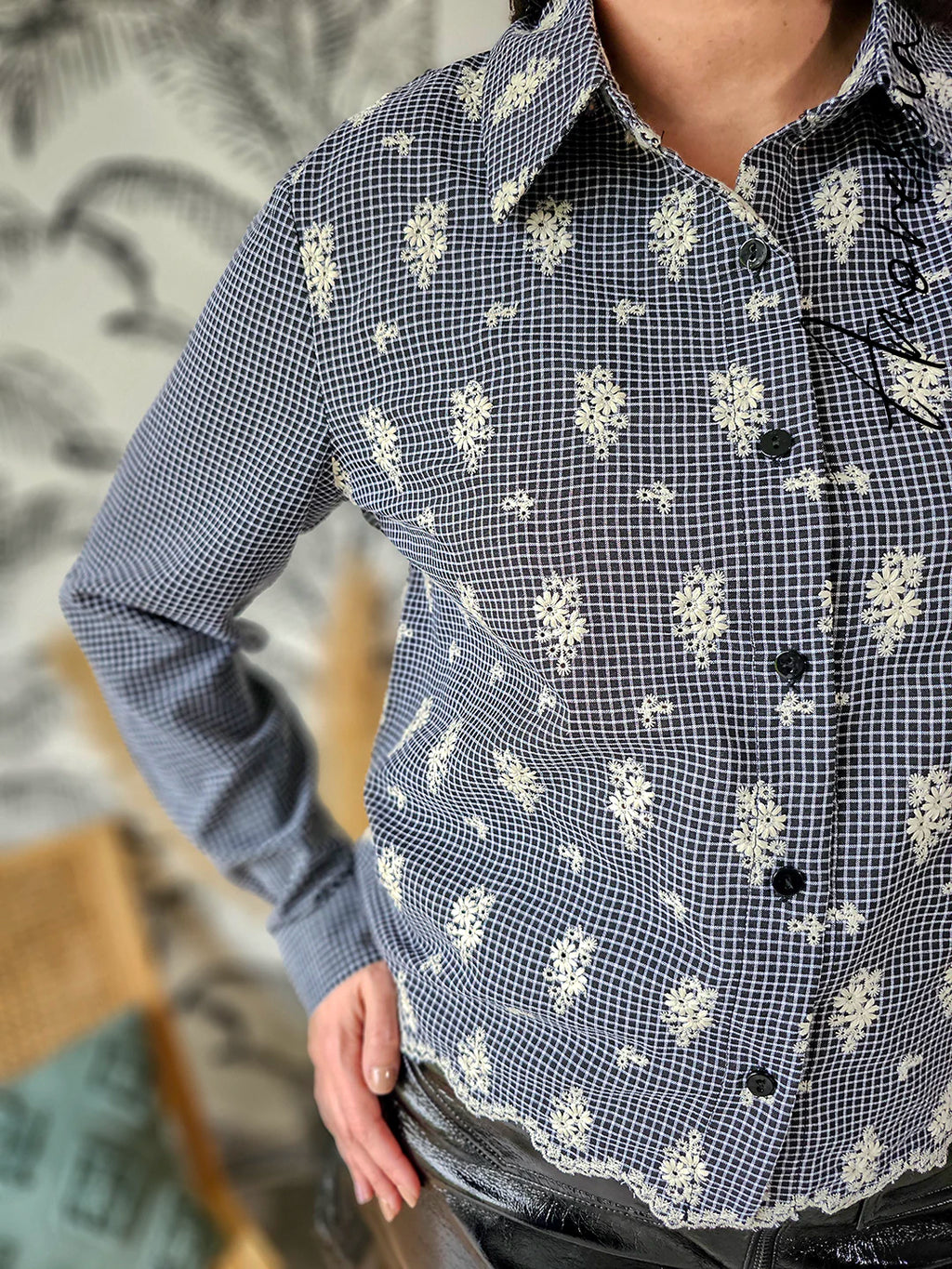 Chemise Grace — Chemise Carreaux Noir Blanc Femme vue détail