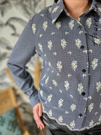 Chemise Grace — Chemise Carreaux Noir Blanc Femme vue détail