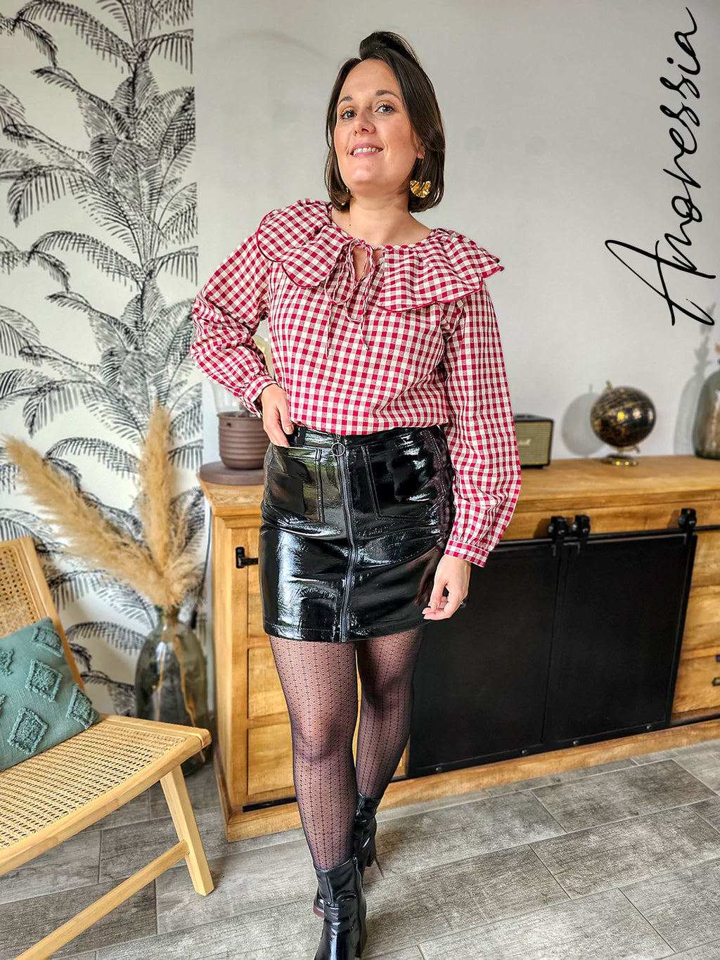 Jupe Joao — Jupe Simili Cuir Noir Brillante Femme zoom matière