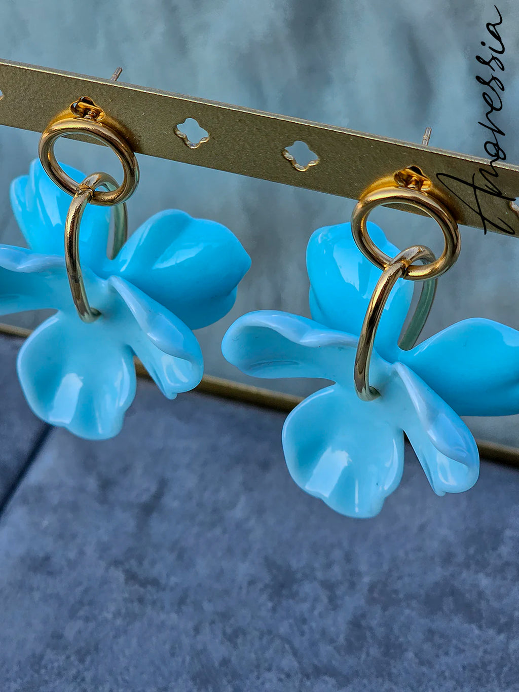 Boucles d'Oreilles Arianna Bleue — Boucles Pendantes Bleues Femme vue détail