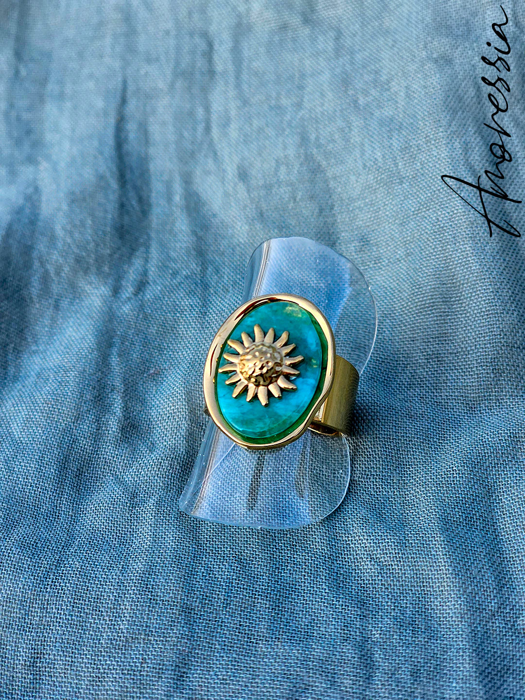Bague Oraine Verte — Bague Résine Verte Femme photo portée