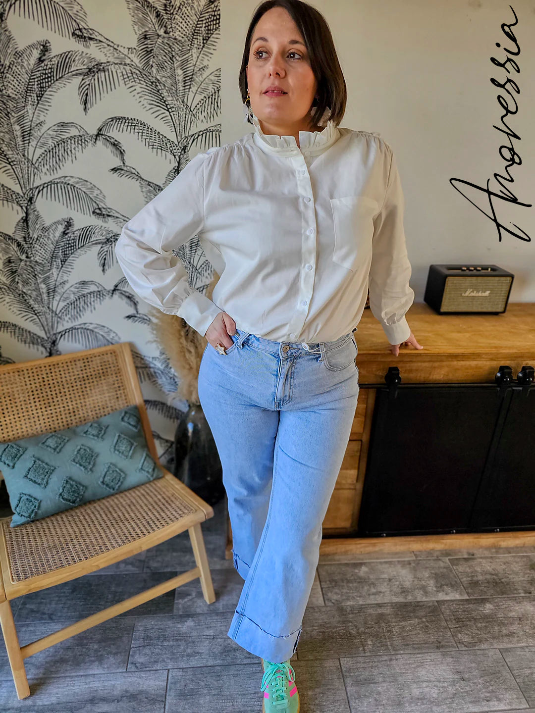 Chemise Alondra — Chemise Blanche Volanté Femme photo lifestyle