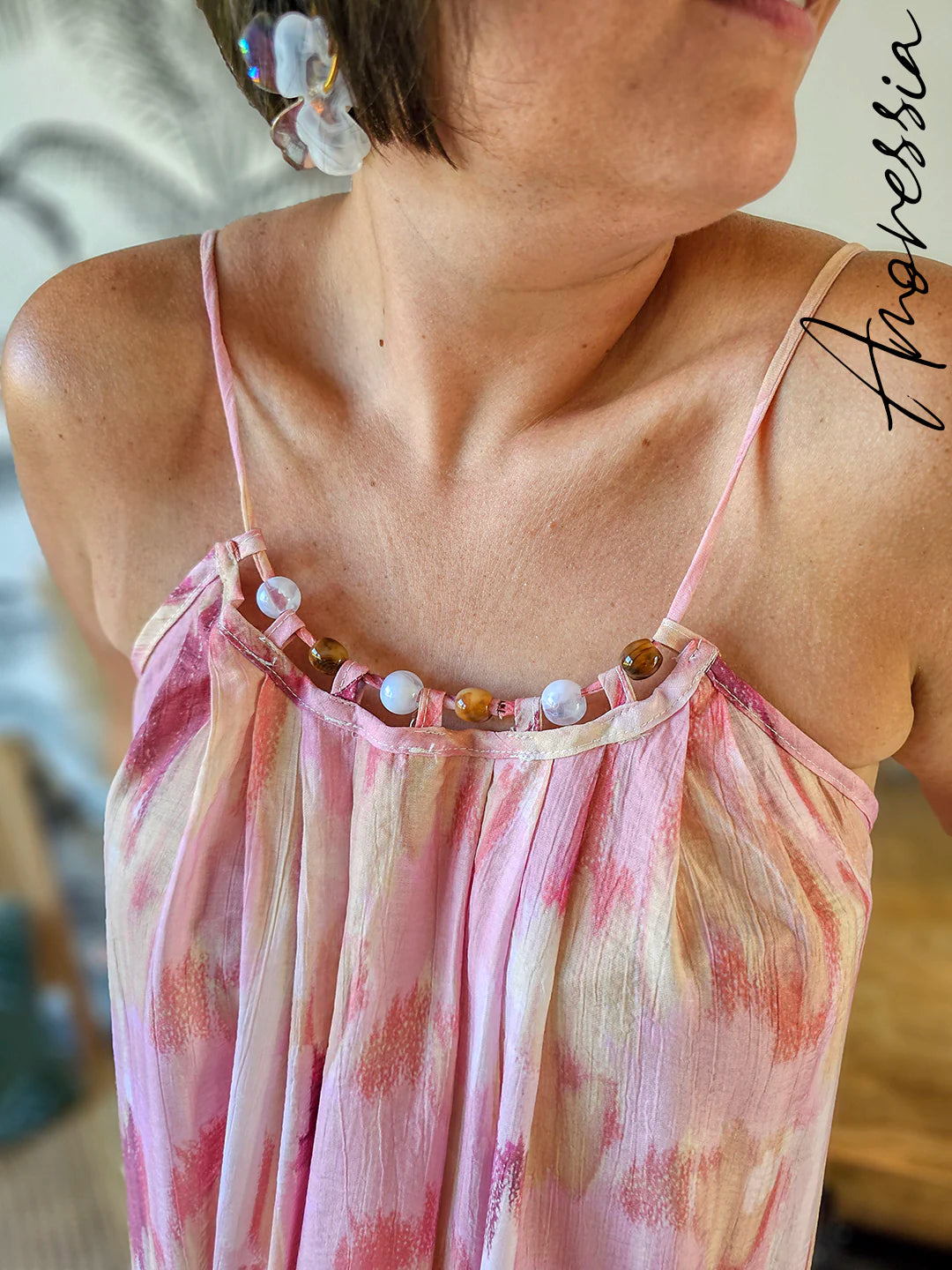 Robe Perla — Robe Élégante Femme photo lifestyle