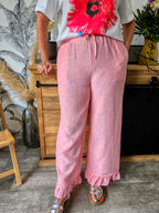 Pantalon Louka Rose — Pantalon Large Rose Femme photo portée