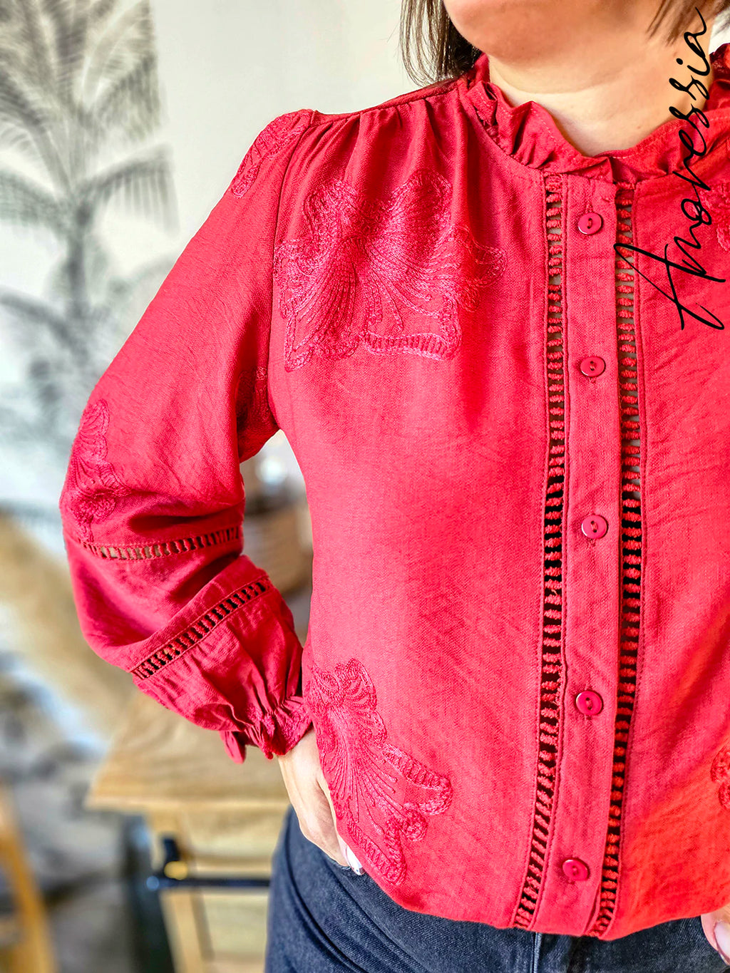 Chemise Mia — Chemise Légère Printemps Femme photo portée
