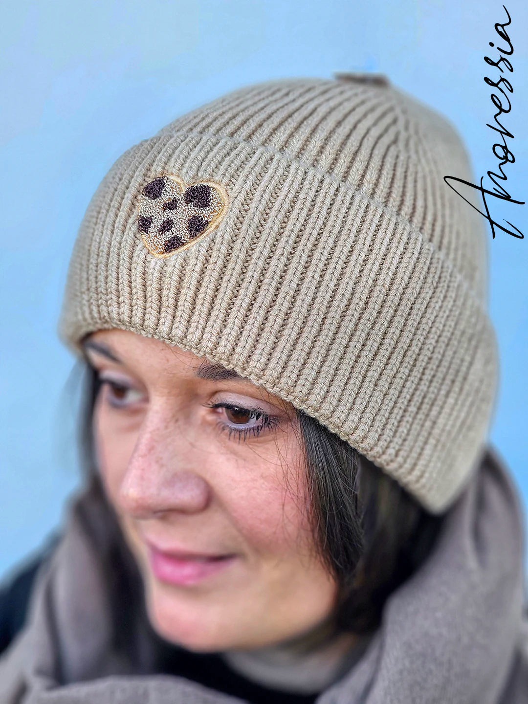 Bonnet Cœur Léopard — Bonnet Léopard Femme photo lifestyle