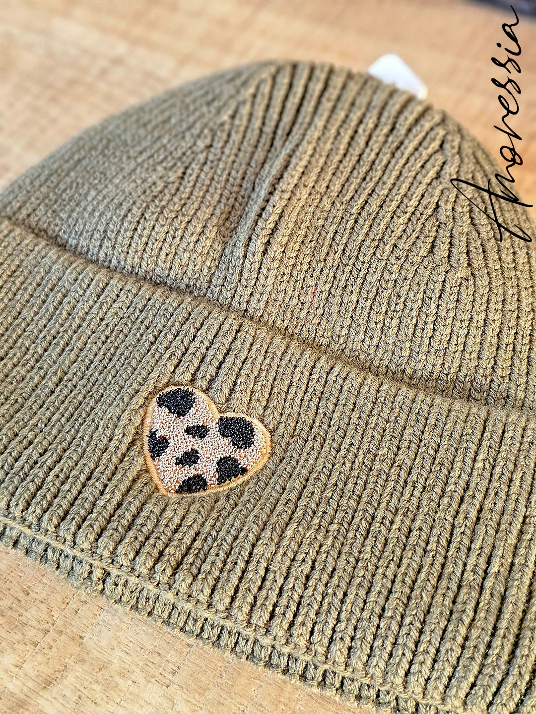 Bonnet Cœur Léopard — Bonnet Léopard Femme photo mode