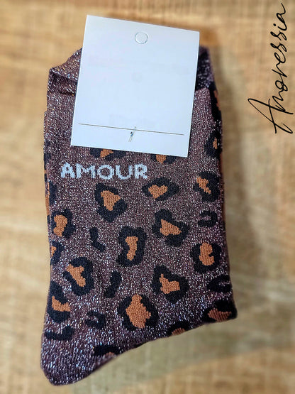 Chaussettes léopard à paillettes – Message “Amour” 💖