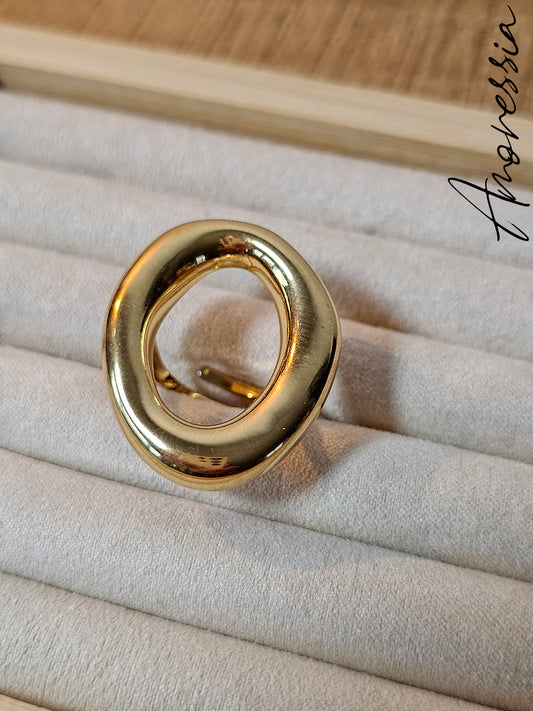 Bague dorée ajustable – Grand anneau creux