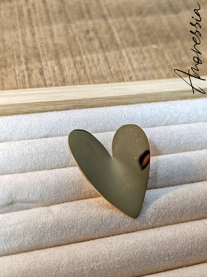 Broche dorée coeur brossée