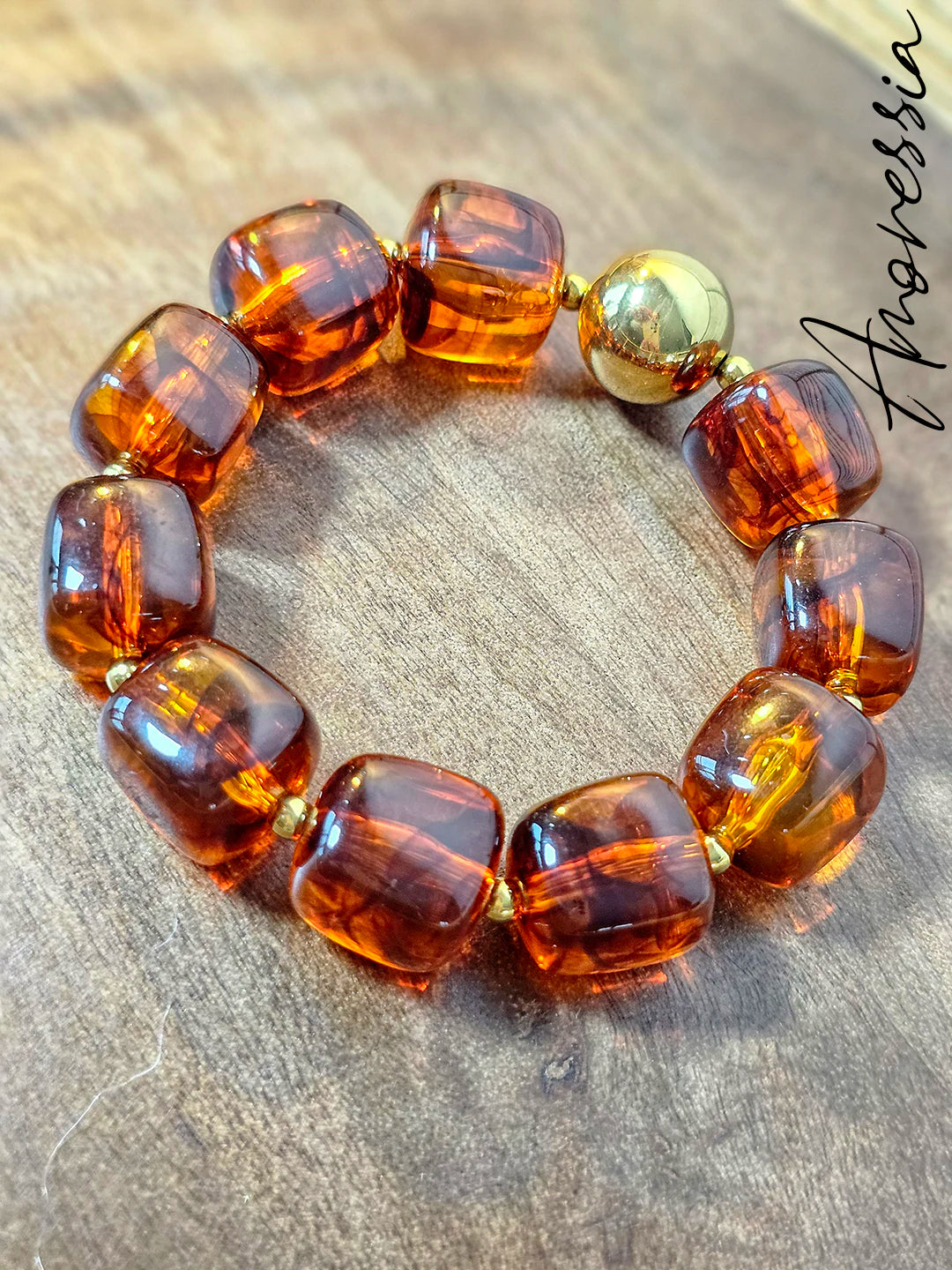 Bracelet résine et perle doré