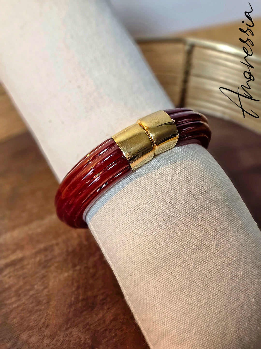 Bracelet Manchette Doré Aimanté Résine