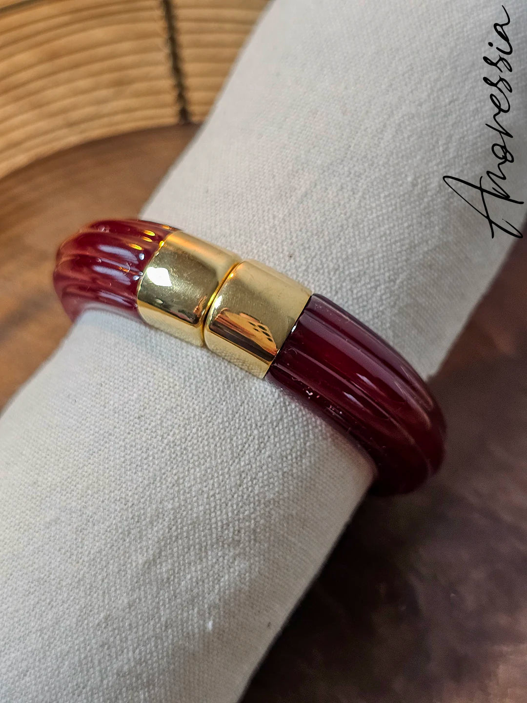 Bracelet Manchette Doré Résine — Bracelet Aimanté Doré Résine Femme