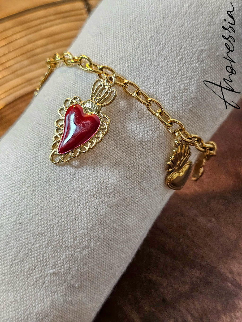 Bracelet Charms Ex Voto Rouge — Bracelet Médaille Rouge Femme zoom charm
