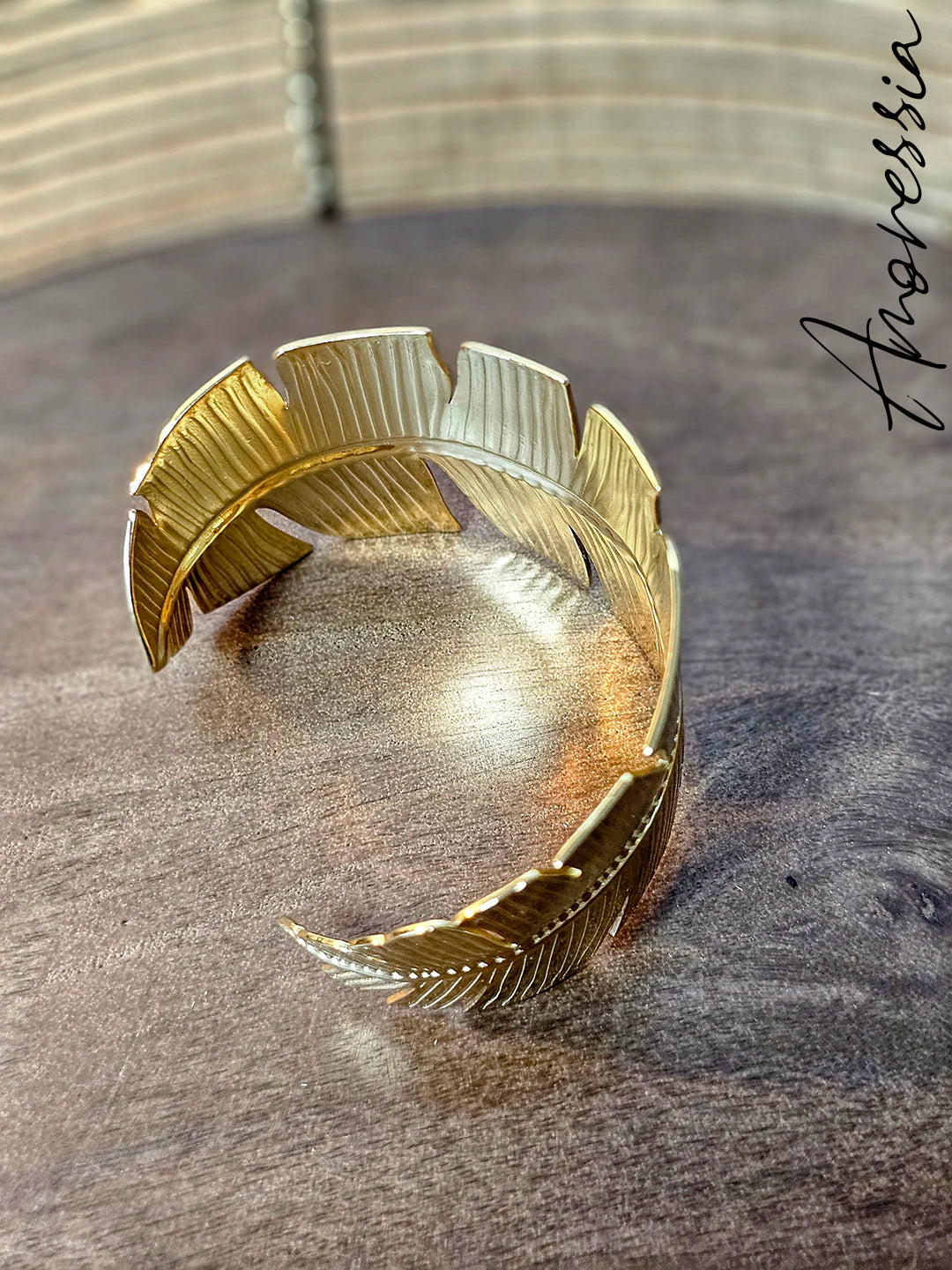 Bracelet manchette doré