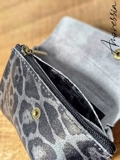 Porte monnaie en cuir irisé léopard