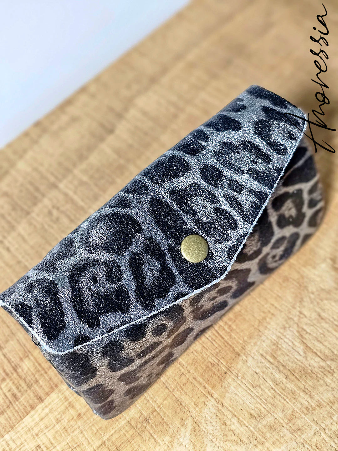 Porte monnaie en cuir irisé léopard