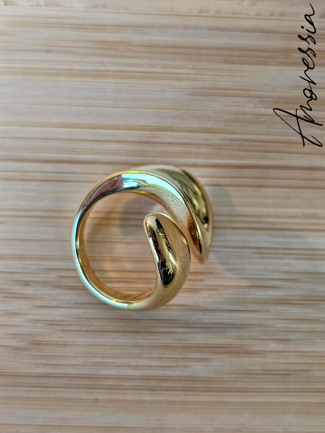 Bague Dorée Mia — Bague Dorée Ajustable Femme autre vue