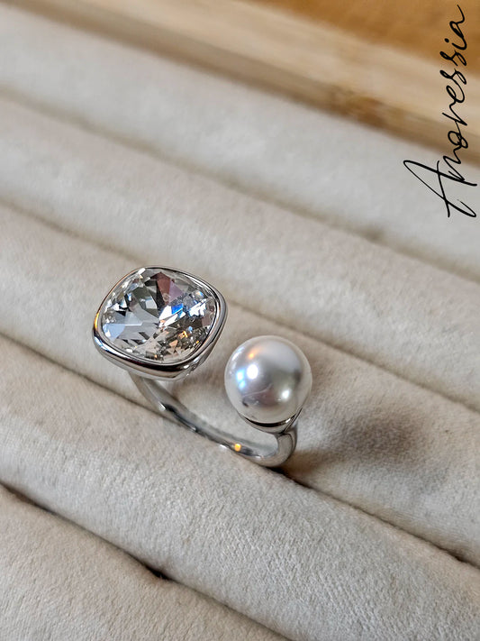 Bague Argentée ouverte- strass carré & perle blanche