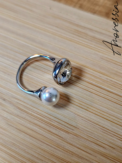 Bague Argentée ouverte- strass carré & perle blanche