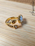 Bague Doré 3 Pierres — Bague Dorée Triple Pierre Femme vue détail